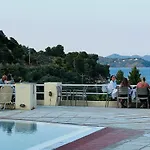 Mare Hotel Kanapitsa (Skiathos)