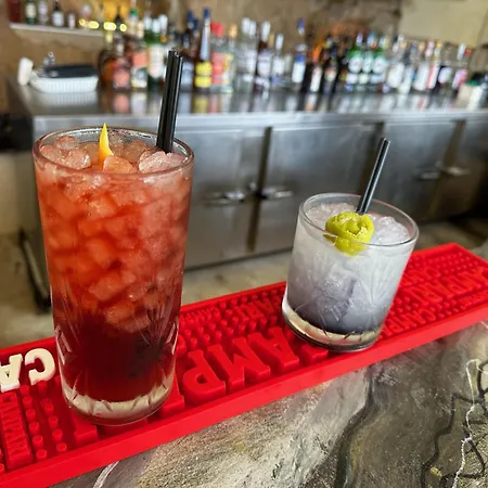 卡纳皮塔斯滨海酒店